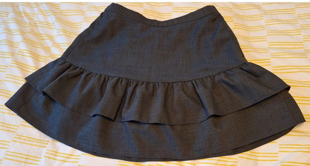 J CREW Ruffle 60% Wool Dressy Mini Skirt Elastic Waist Charcoal Gray 8P Preppy